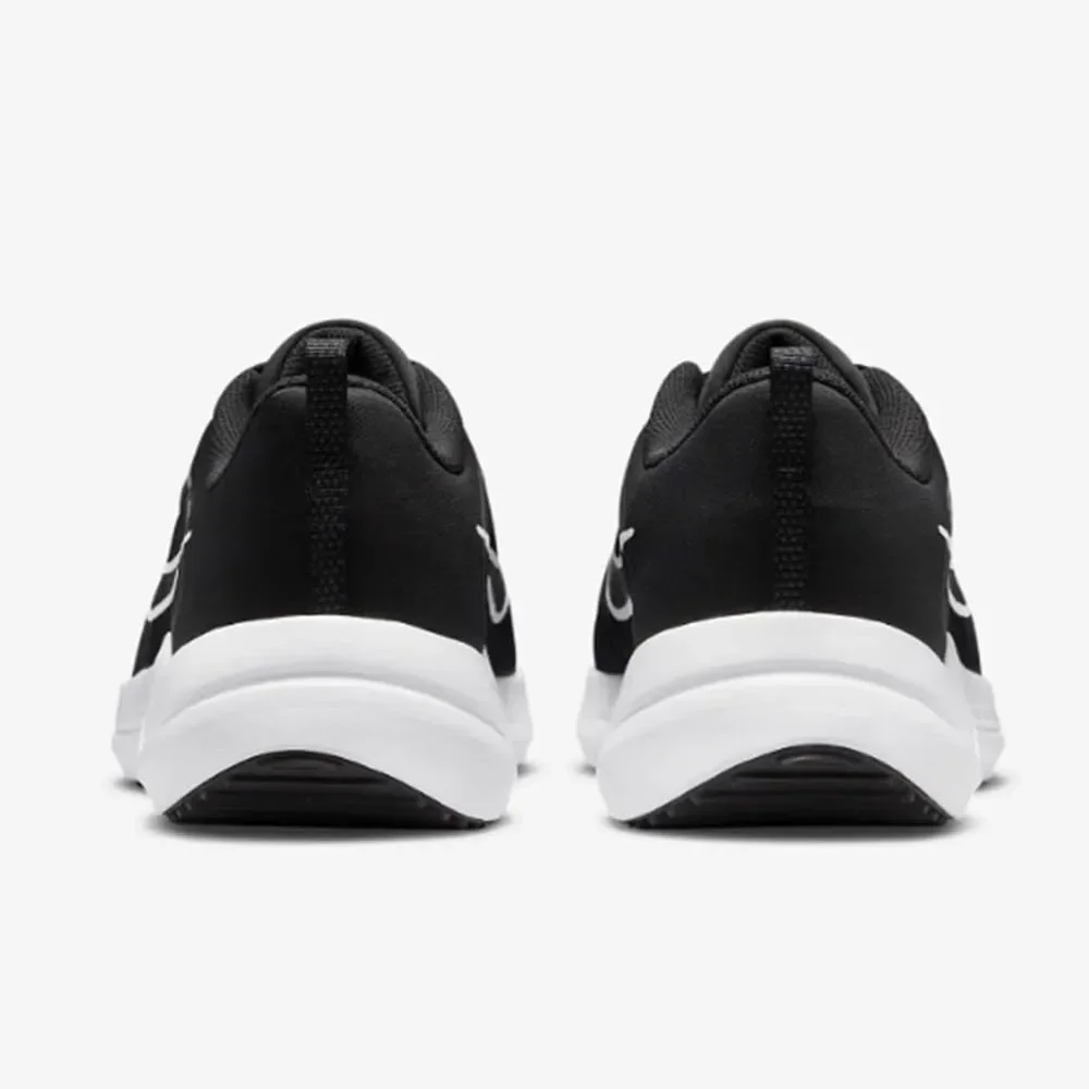 NWT Nike Downshifter 12 Extra Wide Men's Running Shoes Black/White US 8.5
